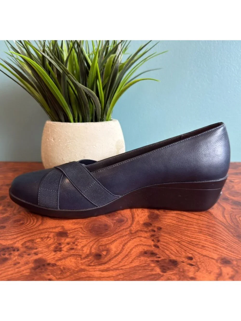 A2 By Aerosoles Womens Shoe 8.5 Truce Navy Blue Wedge Shoes With Box